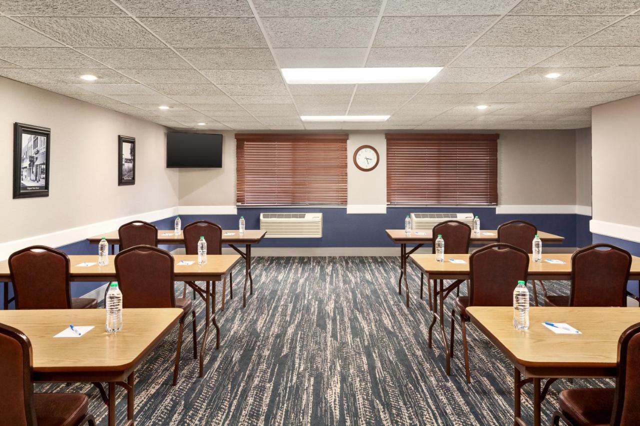 Americinn By Wyndham Sauk Centre Dış mekan fotoğraf