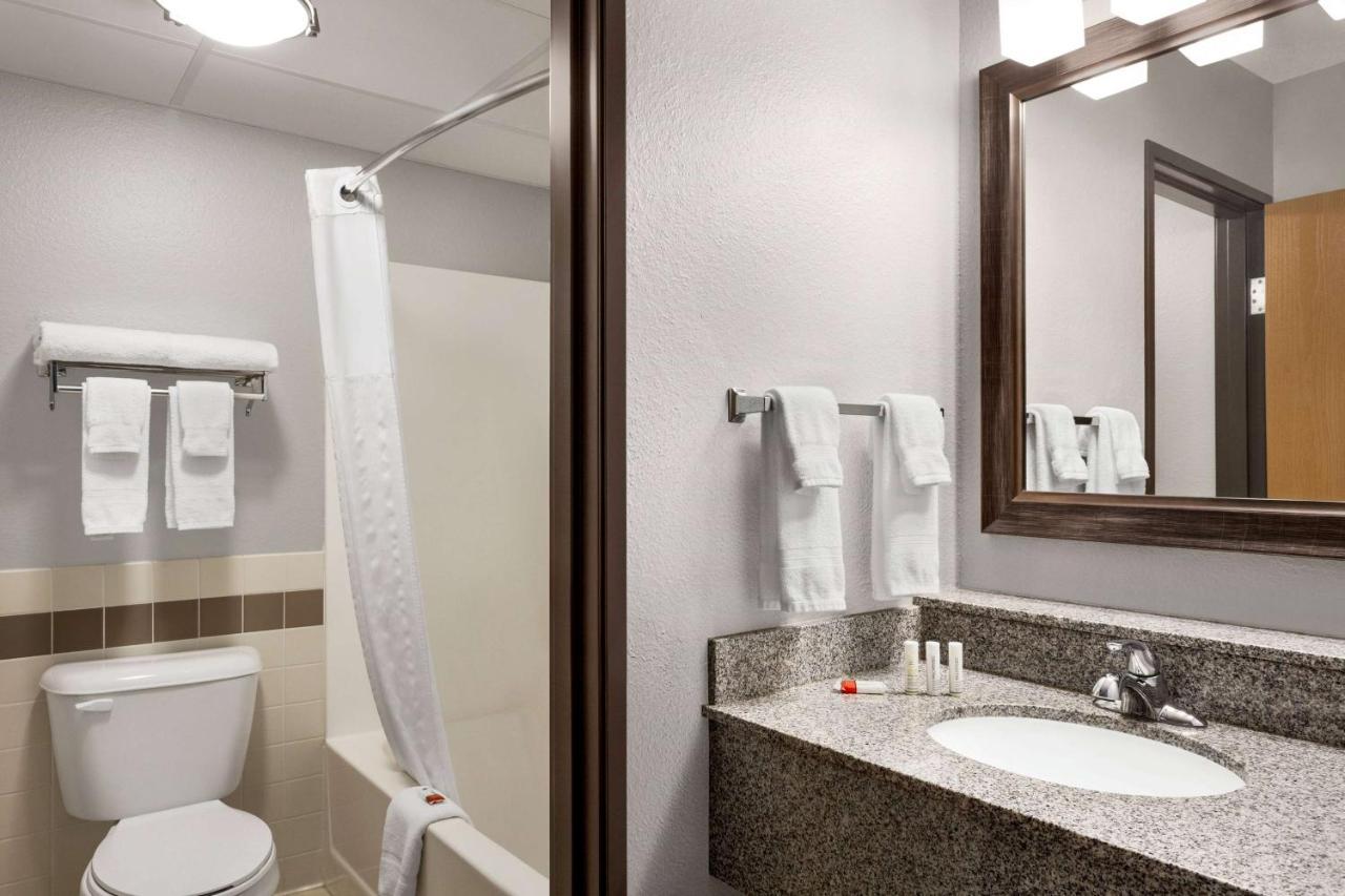 Americinn By Wyndham Sauk Centre Dış mekan fotoğraf